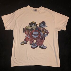 Atlanta Braves Bugs Bunny and Taz Kriss Kross hip hop t-shirt